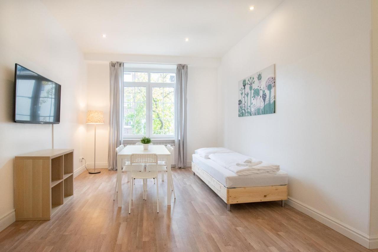 Raj Living - 1 Or 3 Room Apartments - 20 Min Messe Dus And Old Town Dus Dusseldorf Luaran gambar