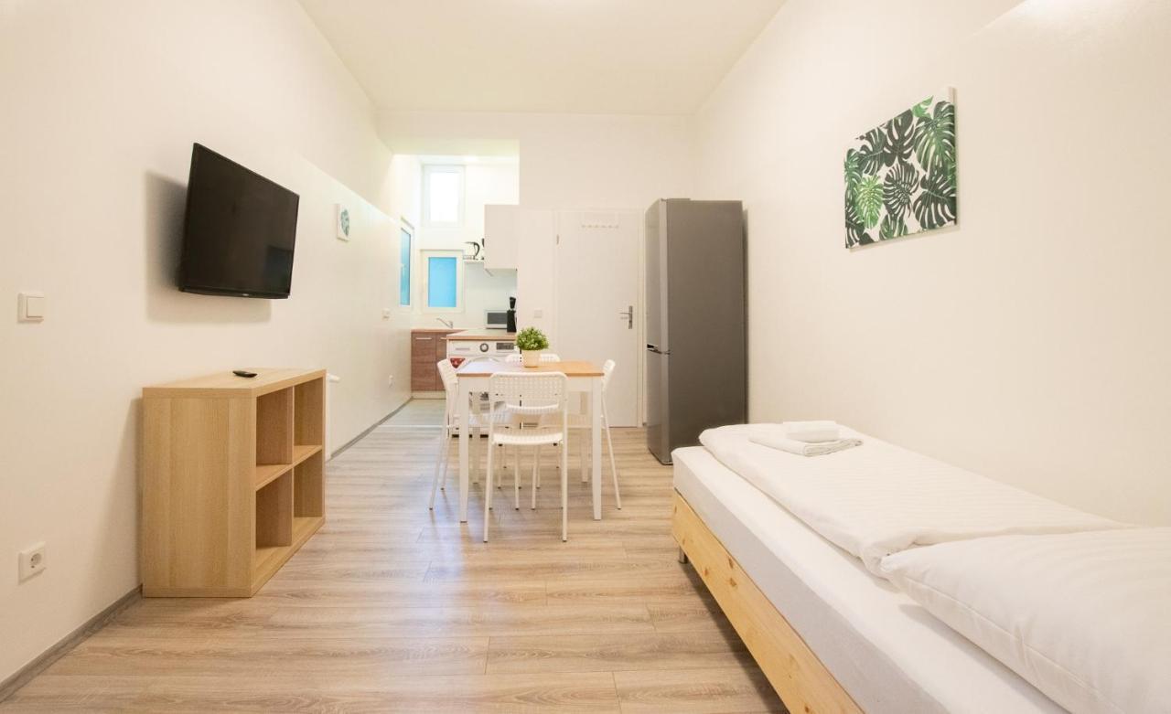 Raj Living - 1 Or 3 Room Apartments - 20 Min Messe Dus And Old Town Dus Dusseldorf Luaran gambar