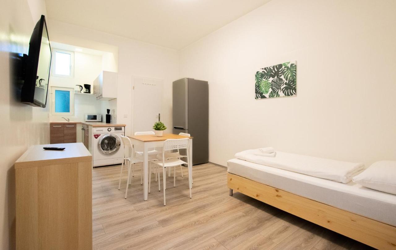 Raj Living - 1 Or 3 Room Apartments - 20 Min Messe Dus And Old Town Dus Dusseldorf Luaran gambar