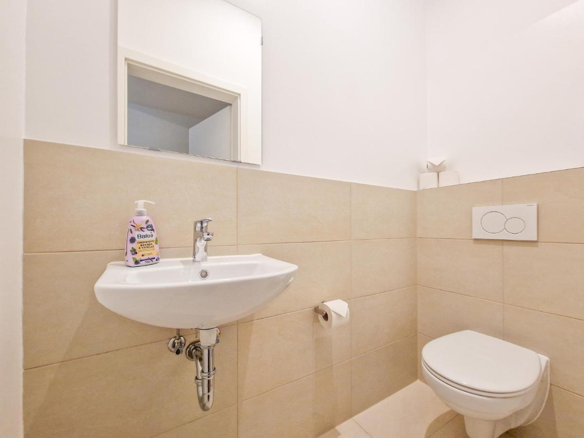 Raj Living - 1 Or 3 Room Apartments - 20 Min Messe Dus And Old Town Dus Dusseldorf Luaran gambar
