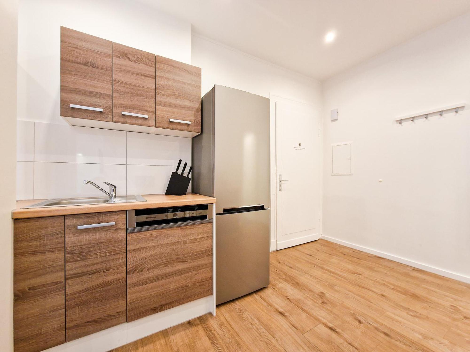 Raj Living - 1 Or 3 Room Apartments - 20 Min Messe Dus And Old Town Dus Dusseldorf Luaran gambar